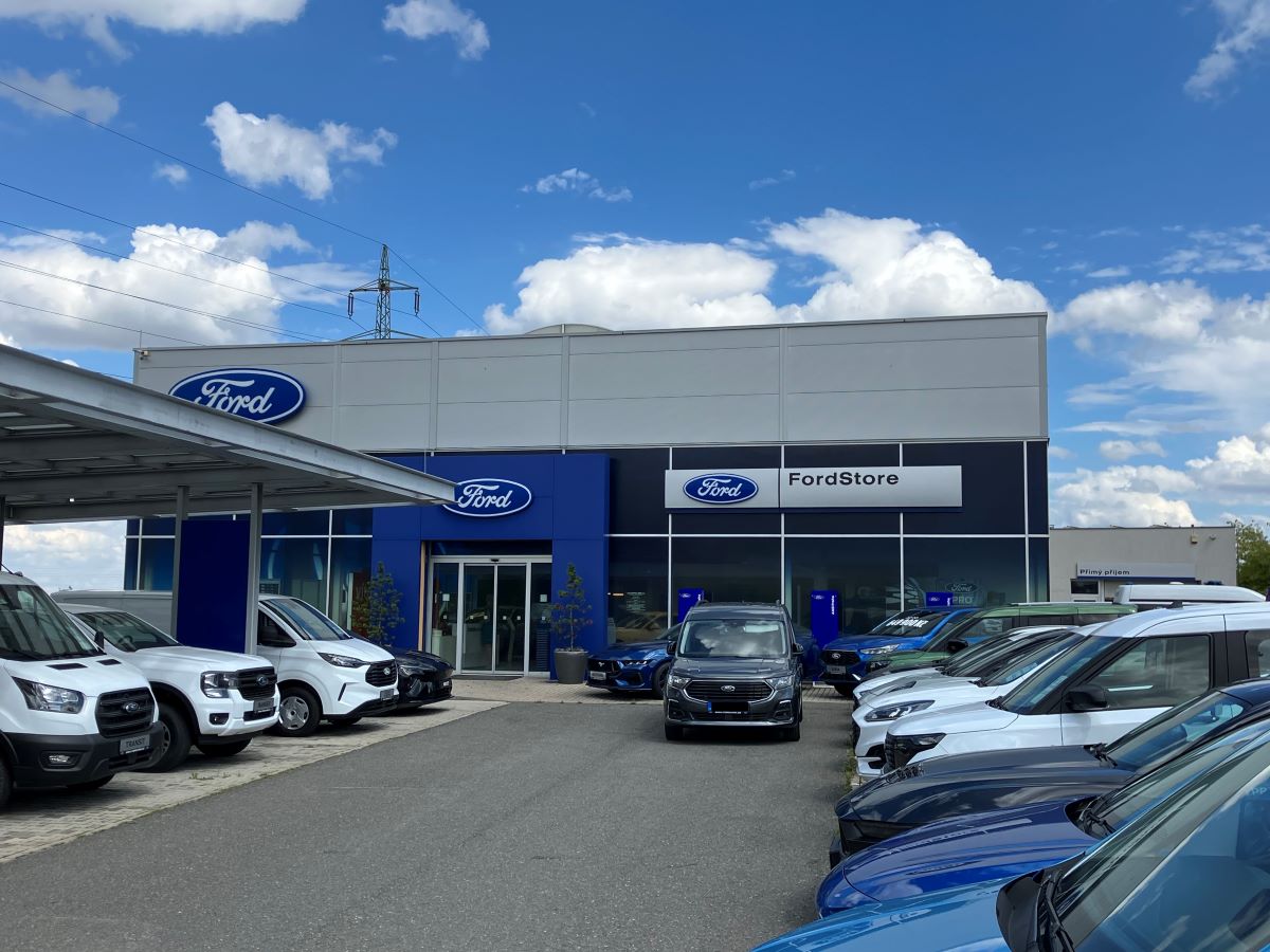 Ford OMB, Ořech.